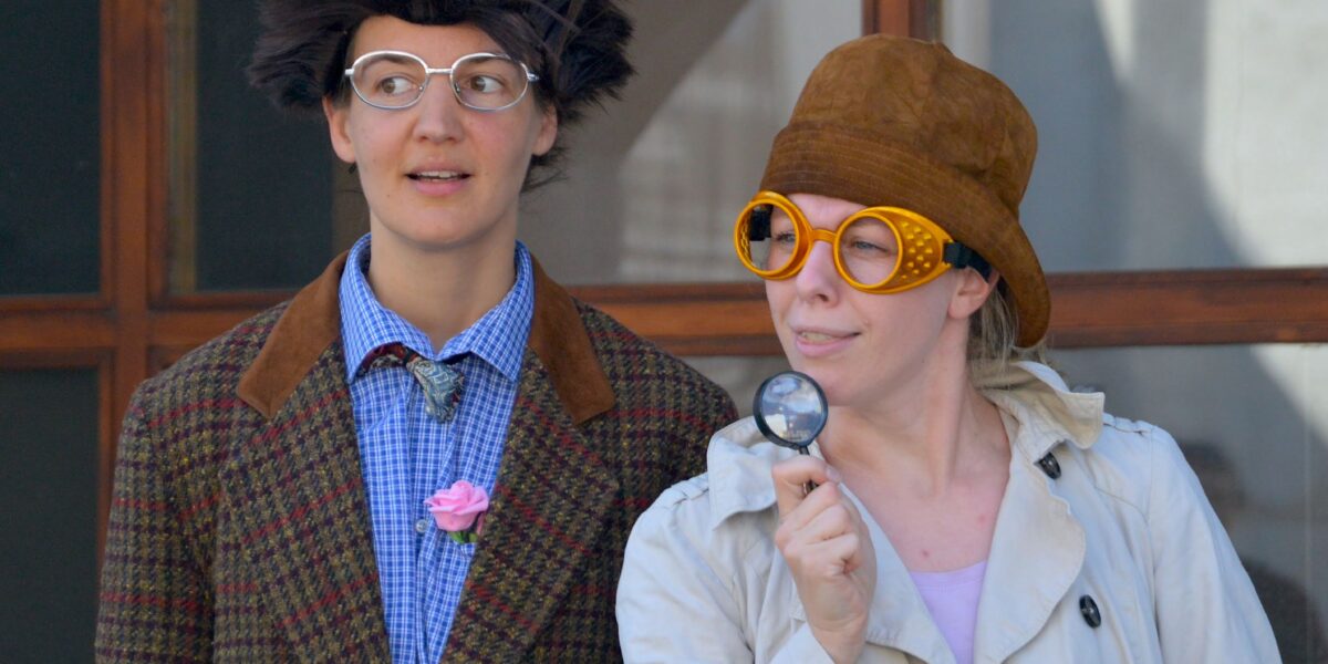 von Madeleine Weiler. 	Open Air Tourneeproduktion. Stückauftrag von dem Kinder- und Jugendfestival „Kultur wächst nach“ und dem „Tiroler Dramatiker Festival“. Wurde 2022 uraufgeführt im Naturparkhaus Elmen, Jugendhaus Sophie Scholl Landeck, Kinderwerkstatt Schpumpernudl Telfs, im Klima-Salon und bei dem Festival „Theater unter Sternen“ in Innsbruck. Und 2023 WA. Regie: Edwin Hochmuth.
Theaterstück für Kinder ab 4 Jahren. Behandelt das Thema Umgang mit Igel, Heimatsuche, Freundschaft, Umwelt. Foto: Nur An